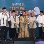 Dalam Safari Ramadan di Mempawah Ria Norsan Komitmen Perbaikan Infrastruktur Kalbar
